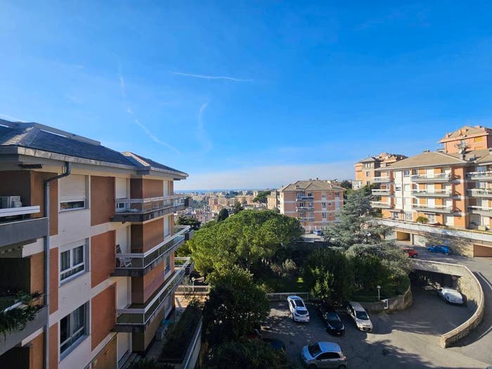 Appartamento con 6 locali in vendita in Via Alessandro Varaldo, Quarto, Genova