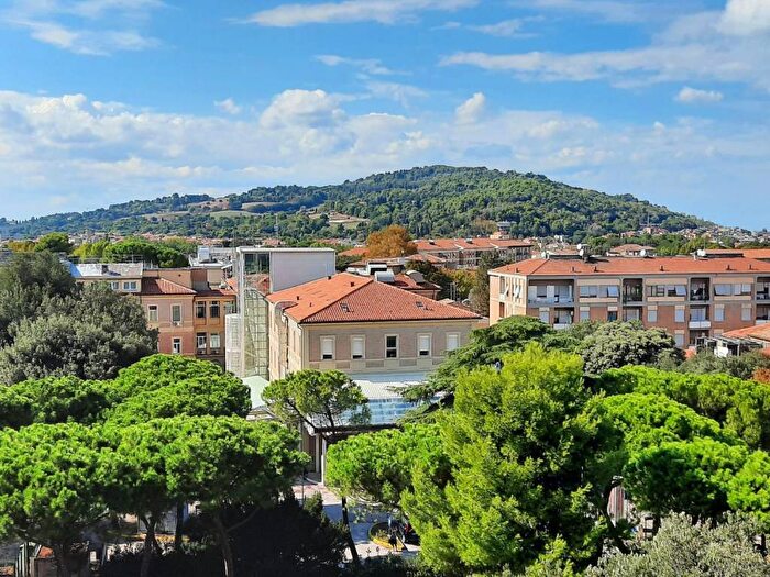 Appartamento quadrilocale in vendita in Ospedale, Pesaro