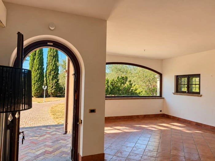 Casa con 6 locali in vendita in Via del Pepe, Vigna Di Valle, Bracciano