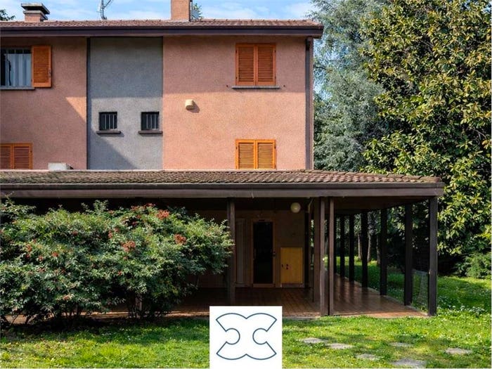 Casa quadrilocale in vendita in via Achille Grandi, Arnate, Gallarate