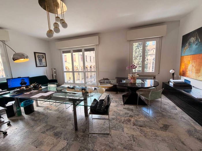 Appartamento con 6 locali in vendita in Centro Storico, Bologna