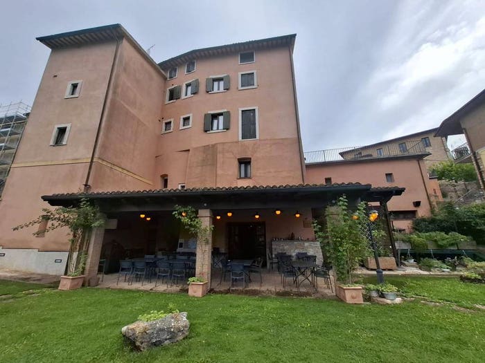 Casa con 6 locali in vendita in Via Giuseppe Garibaldi, Centro, Cerreto di Spoleto