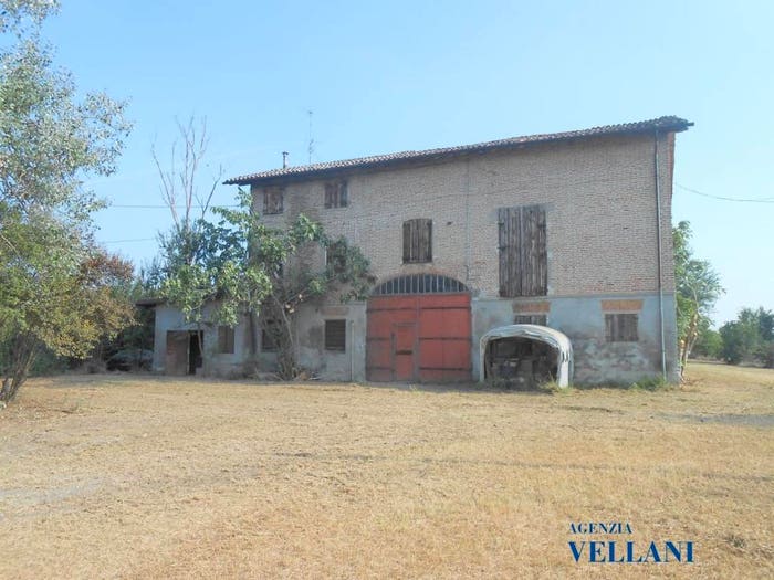 Casa con 6 locali in vendita in Migliarina Budrione, Carpi
