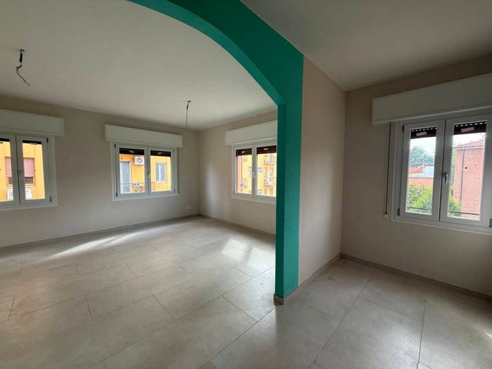 Appartamento quadrilocale in vendita in Viale Buon Pastore, Buon Pastore Parco Amendola, Modena
