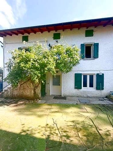 Casa con 6 locali in vendita in Via Trentino, Fanano