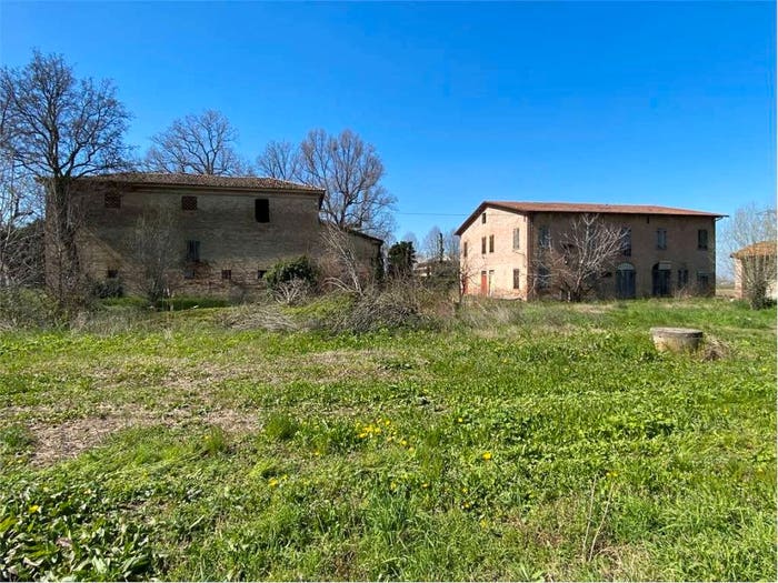 Casa con 6 locali in vendita in Baggiovara, Modena