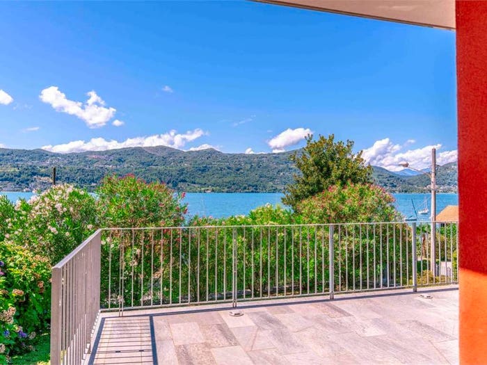 Casa con 6 locali in vendita in Via Lungolago Ciani A, Centro, Ranco