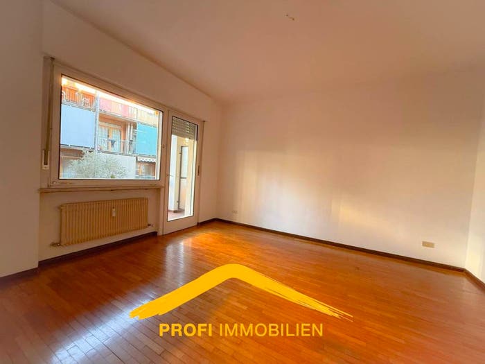 Appartamento trilocale in vendita in Via O von Wolkenstein, Centro, Merano