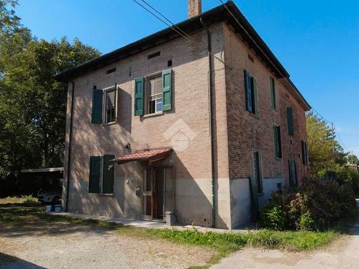 Casa con 5 locali in vendita in Via Lunga, Renazzo, Cento