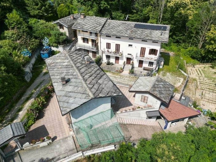 Casa con 6 locali in vendita in Via Bricco Margaria, Centro, Barge