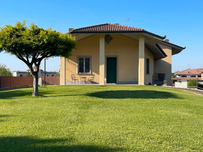 Casa con 6 locali in vendita in Via Fontana, Verzate Fumo, Torricella Verzate