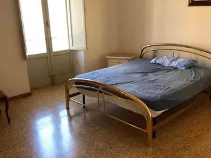 Appartamento con 6 locali in vendita in Via Beniamino Piercy, Macomer