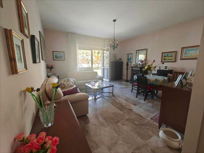 Appartamento trilocale in vendita in Lungomare Strada Parco, Pescara