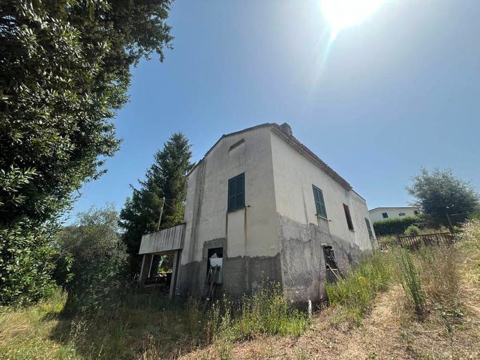 Casa trilocale in vendita in Via del Farnete, Morolo