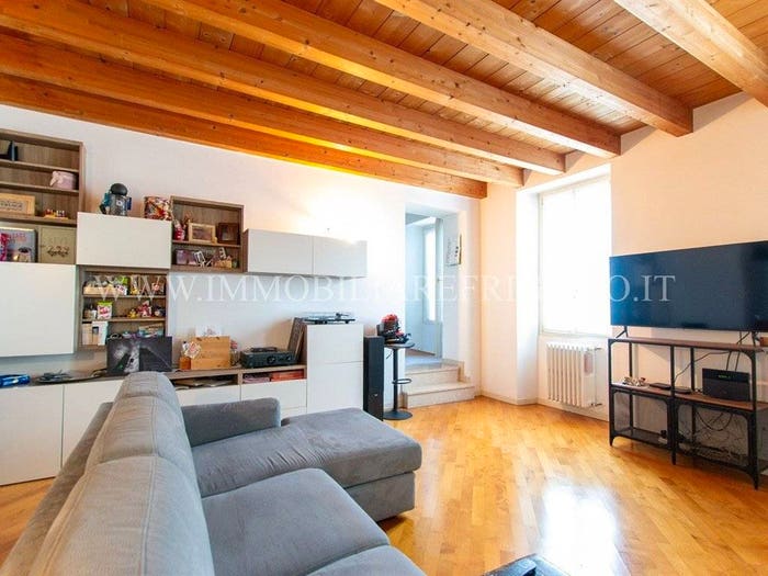 Appartamento trilocale in vendita in via Roma, Centro, Cisano Bergamasco