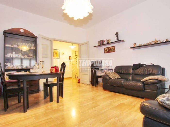 Appartamento trilocale in vendita in Via Martiri della Resistenza, Regione, Ancona