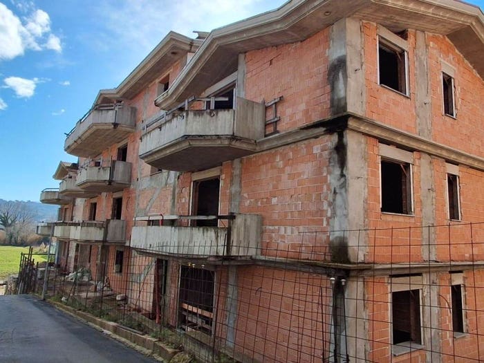 Casa con 6 locali in vendita in Via TORDINO, Città Sant'Angelo