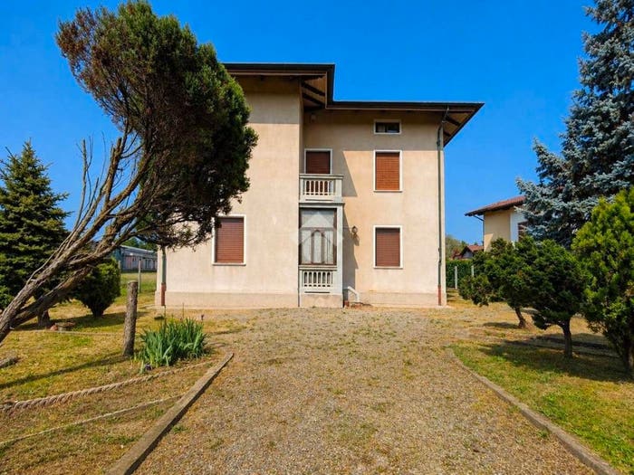 Casa con 6 locali in vendita in V II Giugno, San Giacomo Del Bosco, Masserano