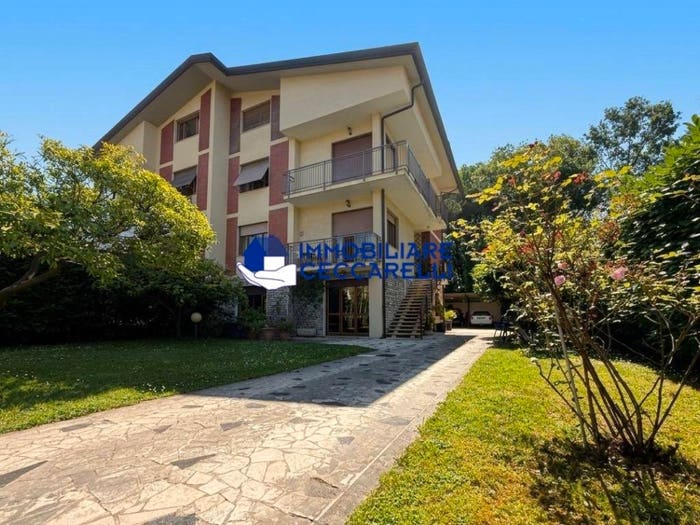 Casa con 6 locali in vendita in Dir Monte Portone, Centro, Massa