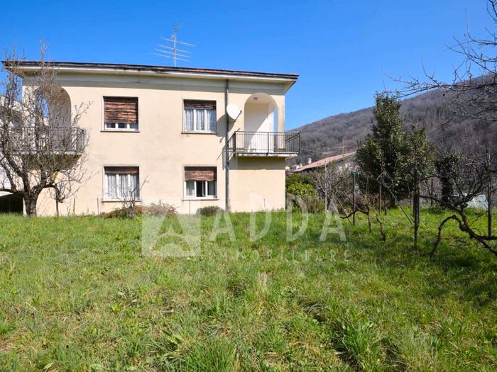 Casa con 6 locali in vendita in Via San Rocco, Ravellino, Colle Brianza