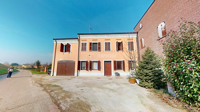 Casa con 6 locali in vendita in Via Taglio, Concordia Sulla Secchia
