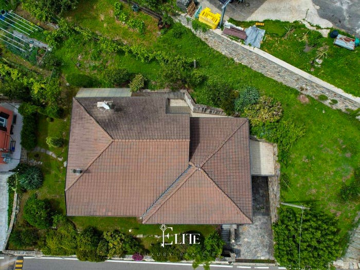 Casa con 5 locali in vendita in Via degli Alpini, Arizzano
