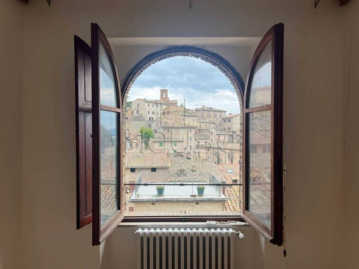 Appartamento con 5 locali in vendita in Viale Aldo Bologni, Centro, Montone