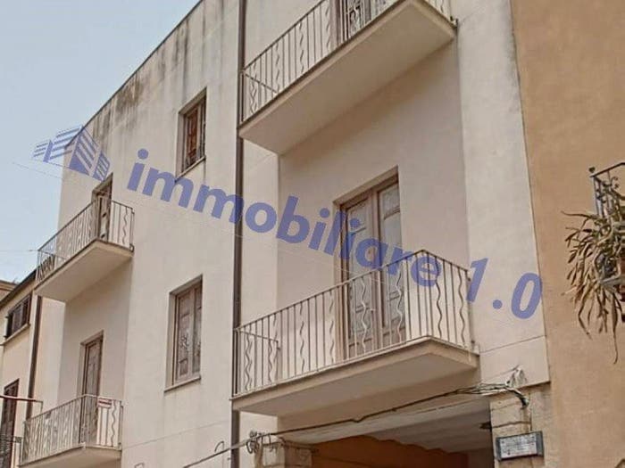 Casa con 6 locali in vendita in Corso Giuseppe Garibaldi, Calatafimi, CalatafimiSegesta