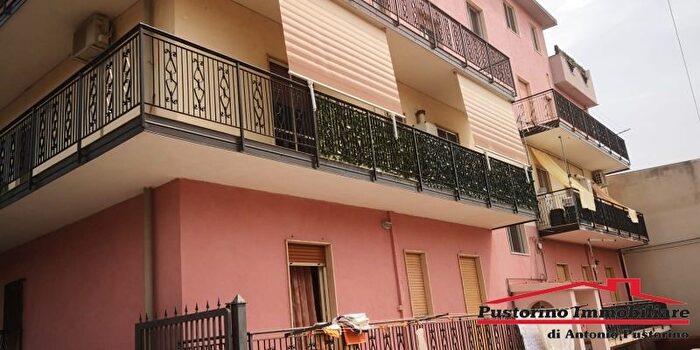 Appartamento trilocale in vendita in Via Nazionale Ficarella, Montebello Jonico