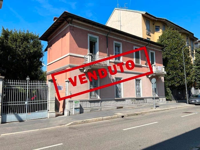 Appartamento con 5 locali in vendita in Via Giuseppe Ugolini, Greco Segnano, Milano