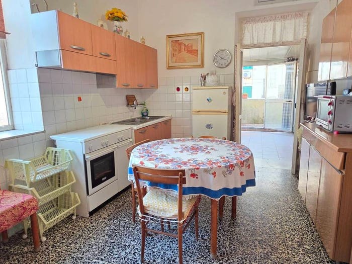 Appartamento trilocale in vendita in Via Vittorio Veneto, Pivarada, Alghero