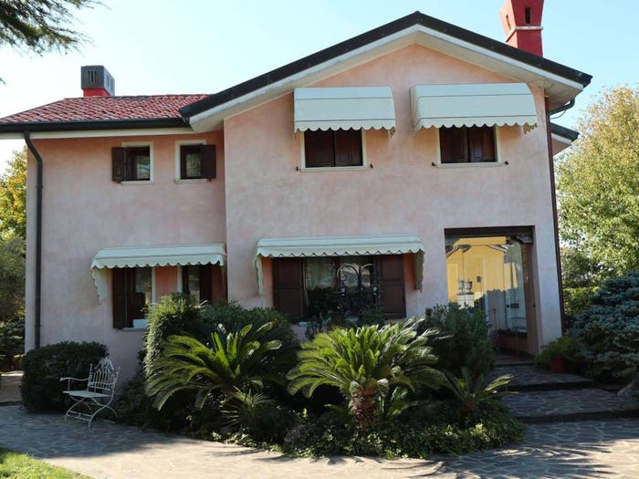 Casa con 5 locali in vendita in Largo Verona, Centro, Caorle