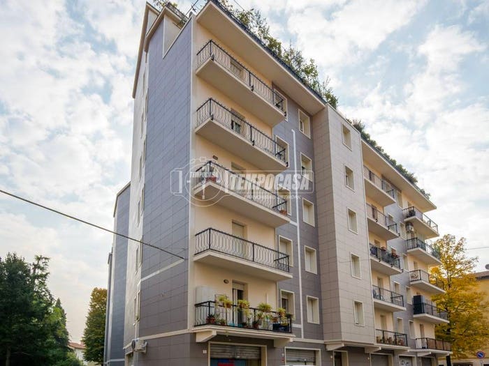 Appartamento quadrilocale in vendita in Via Arenzano, Sant'Agnese Università, Modena
