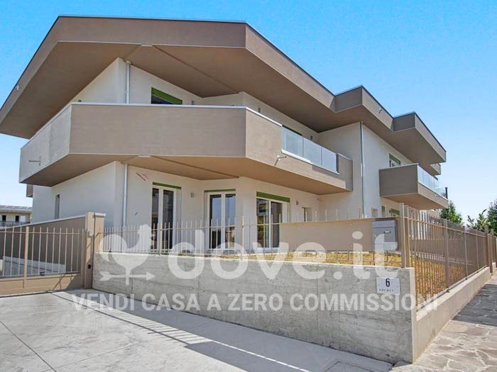 Casa quadrilocale in vendita in Via Gian Andrea Gavazzeni, Martinengo