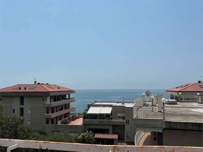 Appartamento con 6 locali in vendita in Centro, Formia