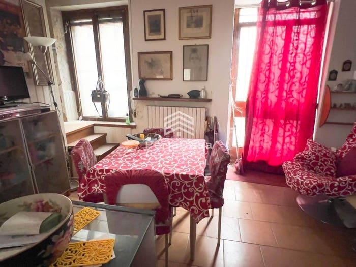 Casa trilocale in vendita in Via della Gioia, Semicentro, Vigevano