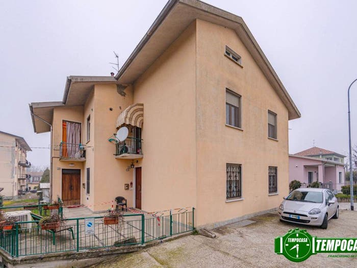 Casa trilocale in vendita in Via Martiri della Libertà, Bressana, Bressana Bottarone