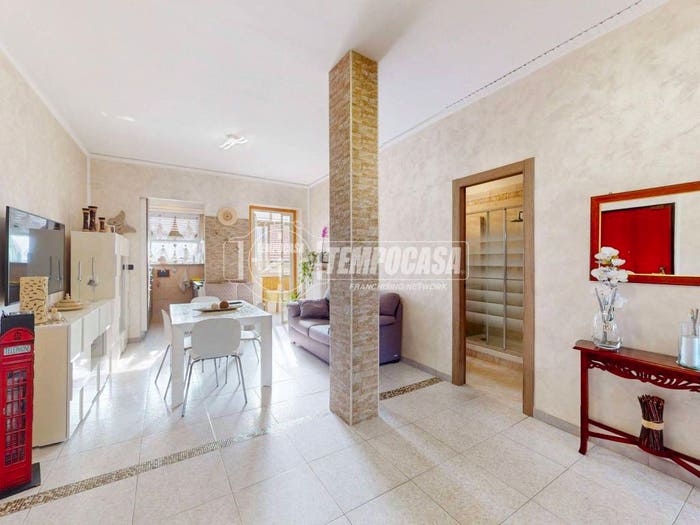 Appartamento trilocale in vendita in Vicolo Verde, Centro, La Loggia