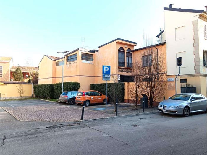 Casa con 6 locali in vendita in via Roma, Castellazzo Bormida
