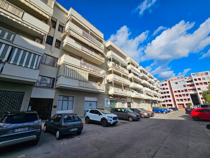 Appartamento con 6 locali in vendita in Via Angiò, Centro, Bagheria