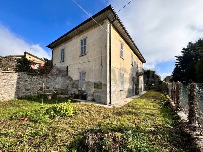 Casa con 6 locali in vendita in Via Roma, Centro, Casale Litta