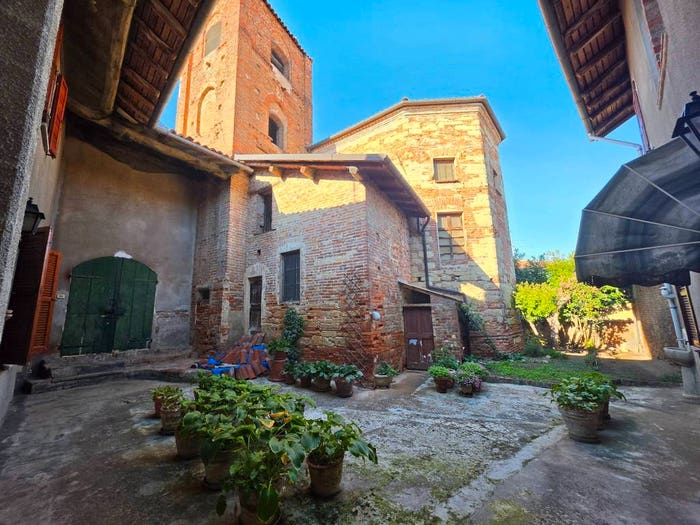 Casa con 5 locali in vendita in Piazza San Giacomo, Centro, Cassine