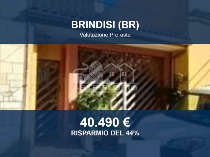 Appartamento con 6 locali in vendita in Via Seneca, Centro Storico Cappuccini Commenda, Brindisi