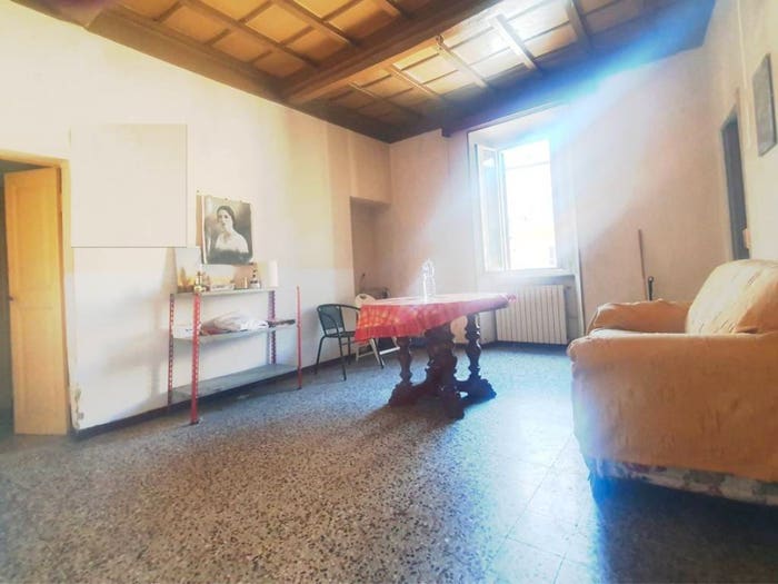 Appartamento trilocale in vendita in Piazza Guglielmo Oberdan, Centro, Acquapendente
