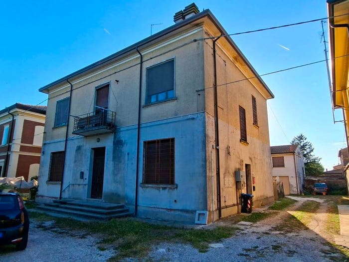 Appartamento con 5 locali in vendita in Corso Giacomo Matteotti, Centro, Jolanda di Savoia