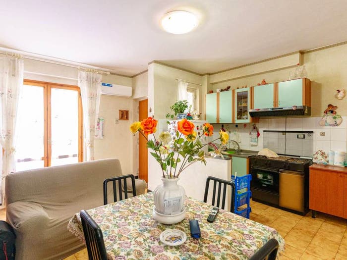 Appartamento trilocale in vendita in Via Litteri, Aci Trezza, Aci Castello