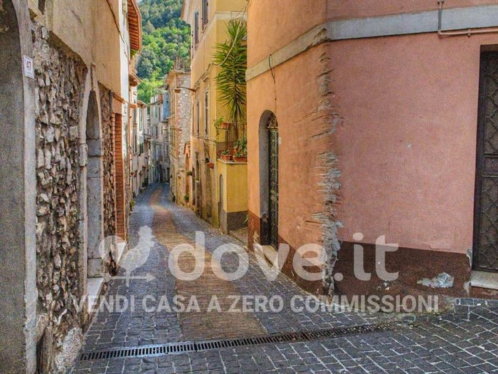 Appartamento con 5 locali in vendita in Via Camillo Benso Conte di Cavour, Morolo