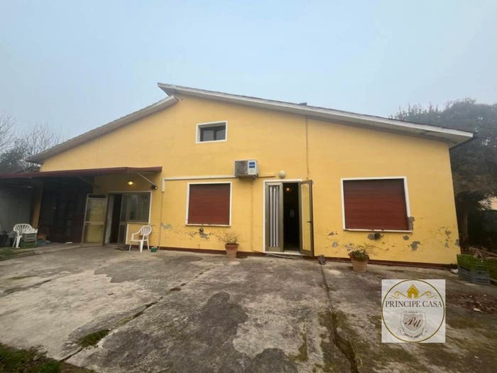 Casa con 5 locali in vendita in Via Fanzaghe, Centro, Pozzonovo