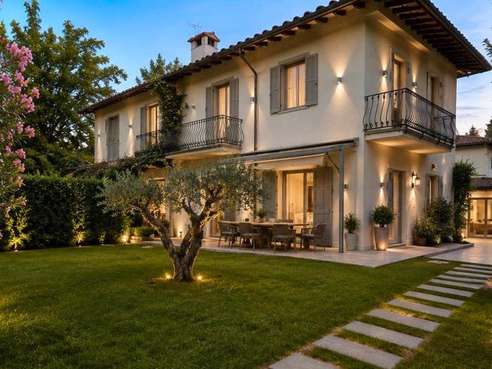 Casa quadrilocale in vendita in Via Felice Carena, Vittoria Apuana, Forte dei Marmi