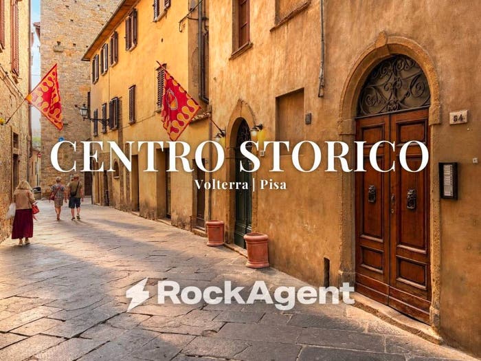 Appartamento trilocale in vendita in Via dei Sarti, Centro, Volterra